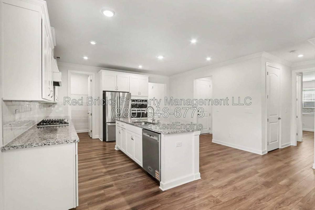9025 Liberty Hill Dr, Charlotte, NC 28227 - House for Rent - Image 11