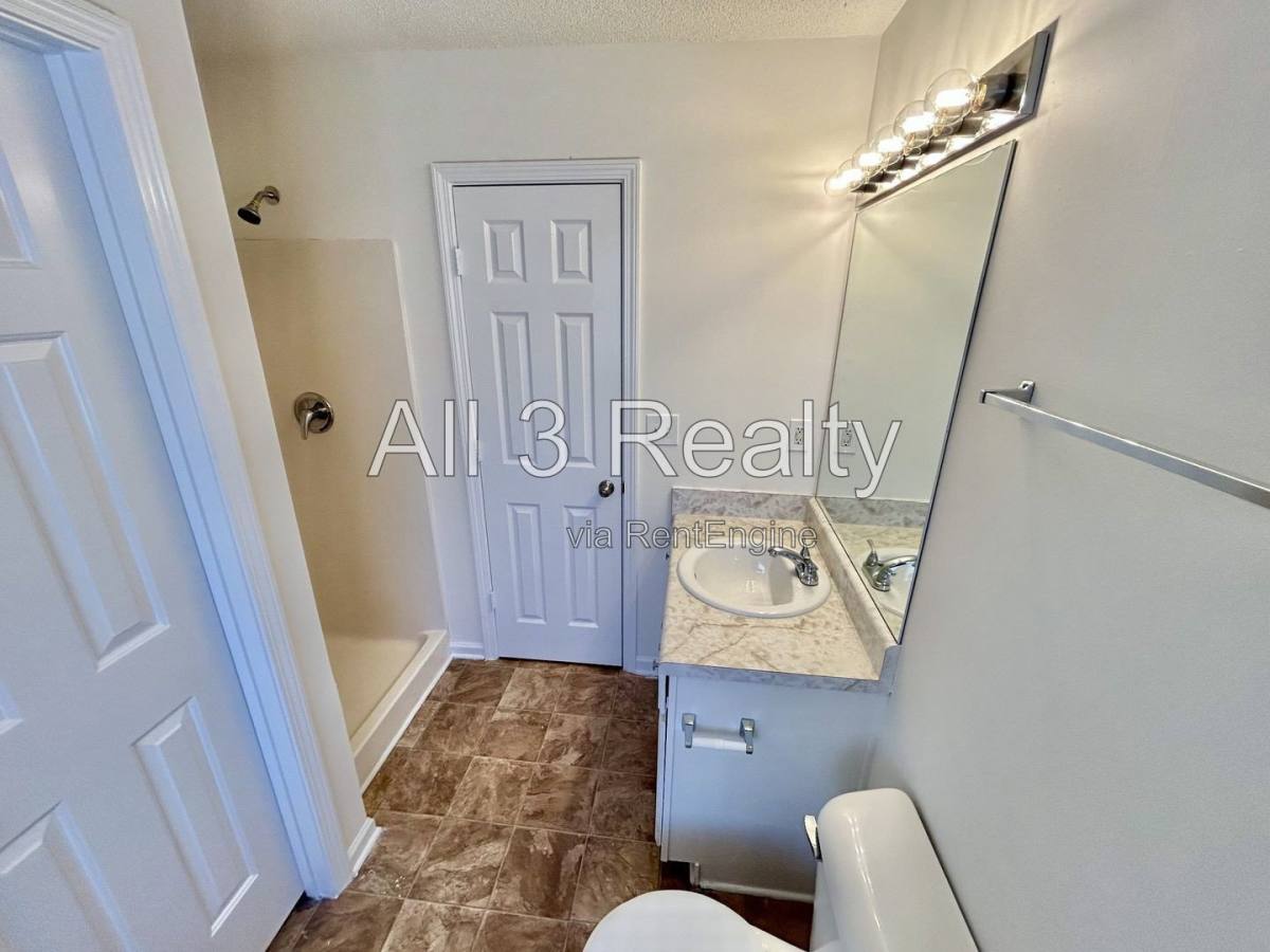 2240 Crossrail Dr, Atlanta, GA 30349 - House for Rent - Image 3