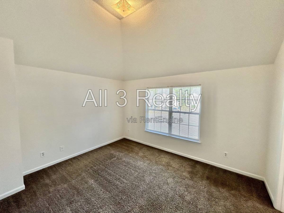 2240 Crossrail Dr, Atlanta, GA 30349 - House for Rent - Image 13