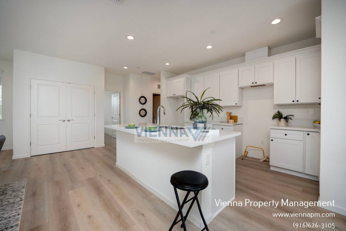 497 Fox Hunt Way, Rio Linda, CA 95673 - House for Rent - Image 9