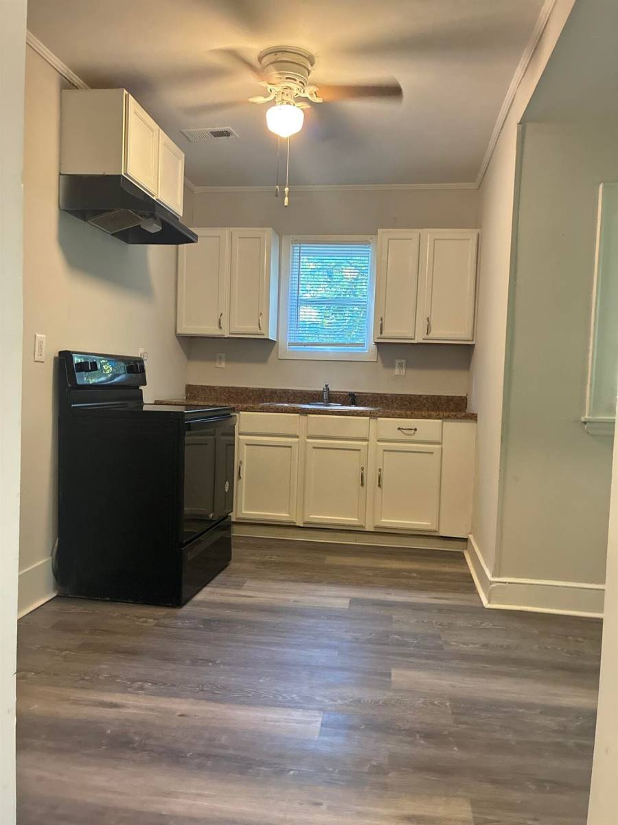 1118 Browns Ave, Charlotte, NC 28208 - House for Rent - Image 2