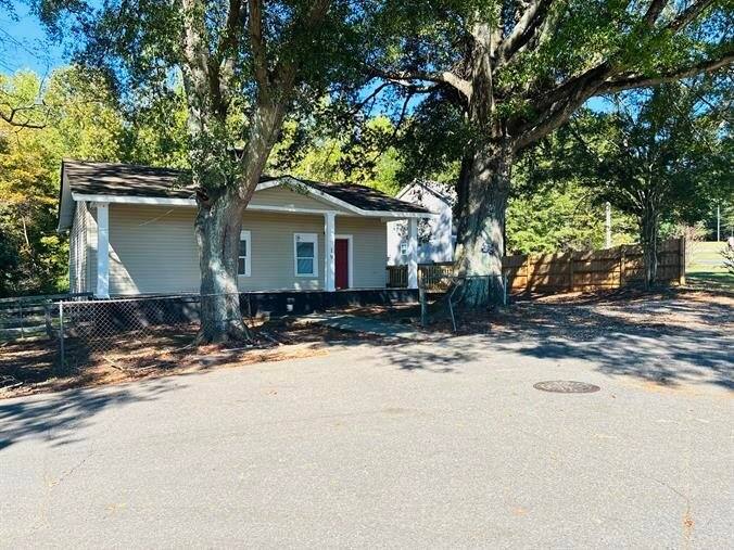 19 Central Ave, Gastonia, NC 28054 - House for Rent