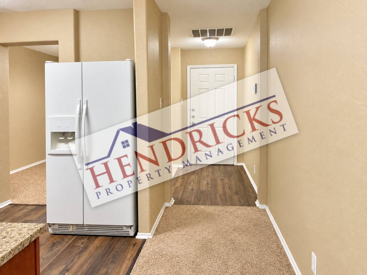 9214 Ingleton, San Antonio, TX 78245 - House for Rent - Image 8