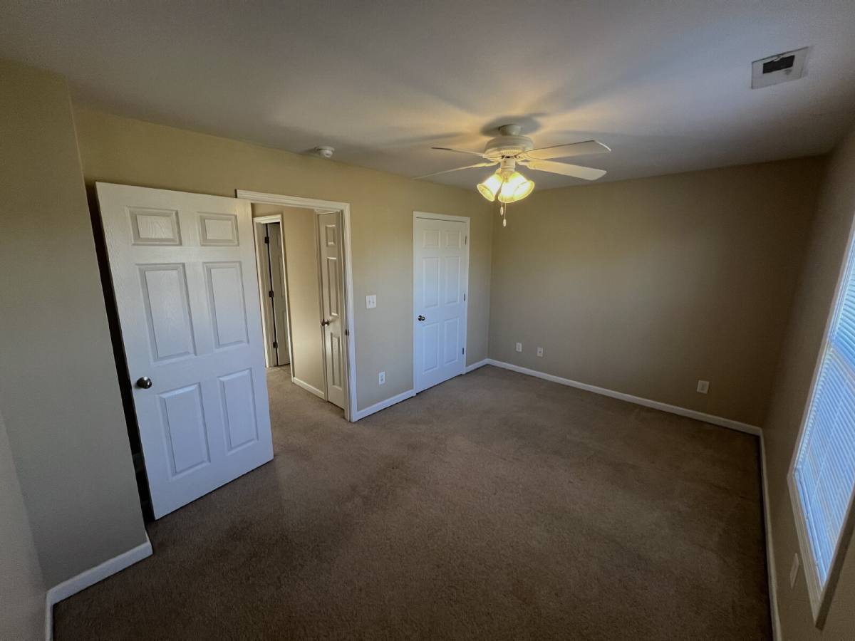 793D Cherry Bark Dr, Clarksville, TN 37040 - Townhouse for Rent - Image 8