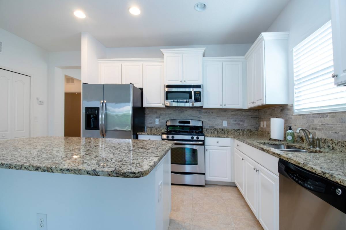5051 Maymont Park Circle, Bradenton, FL 34203 - House for Rent - Image 8