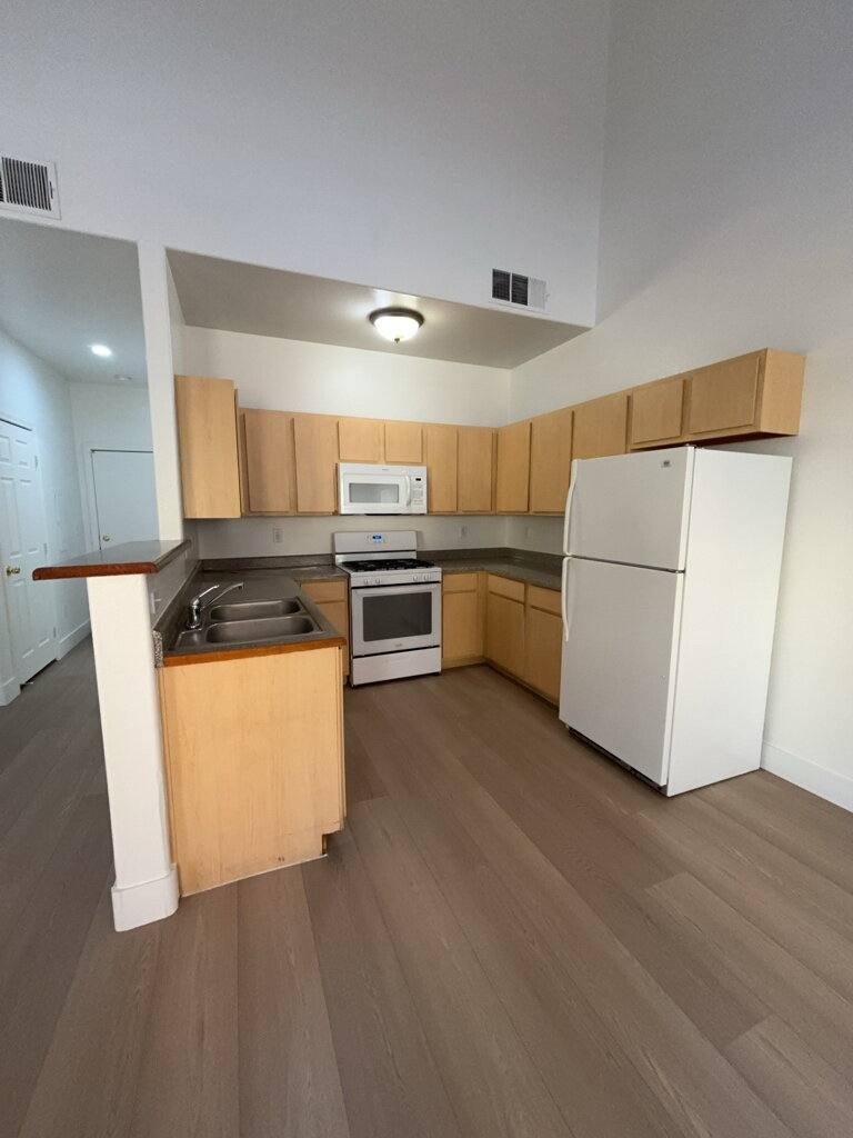 4915 E Russell Rd #12-174, Las Vegas, NV 89120 - Apartment for Rent - Image 4