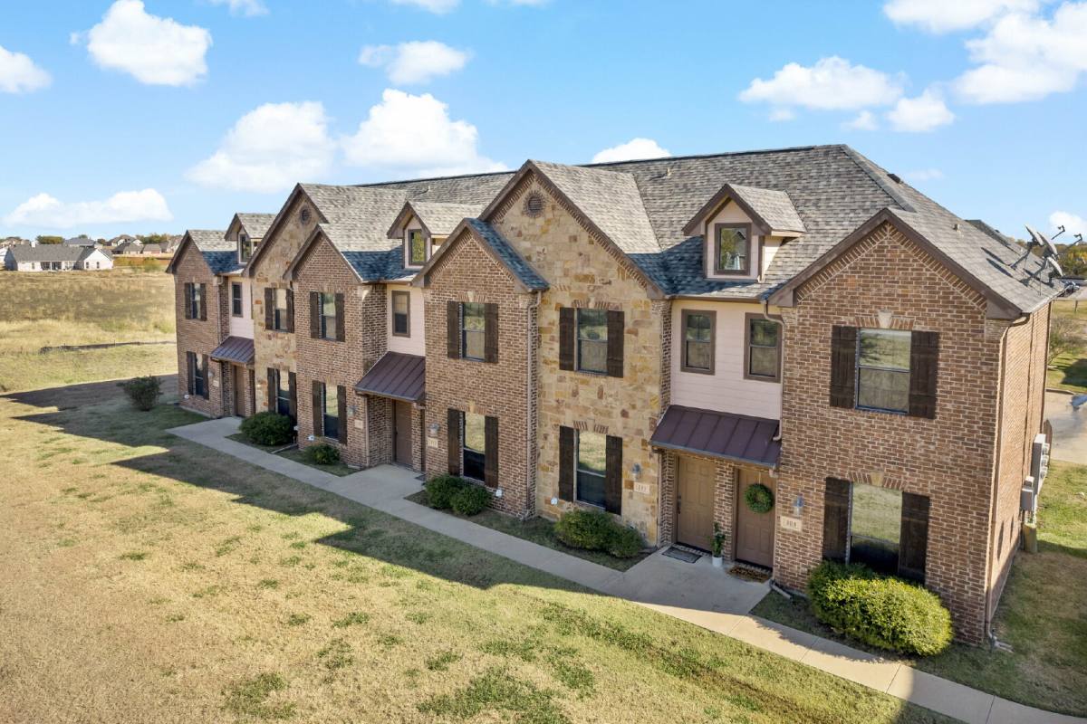 11118 Marion Rd #301, Sanger, TX 76266 - Condo for Rent