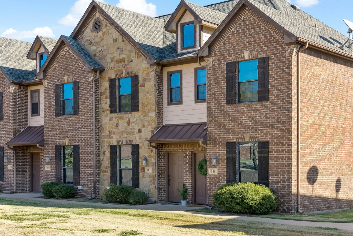 11118 Marion Rd #301, Sanger, TX 76266 - Condo for Rent - Image 3