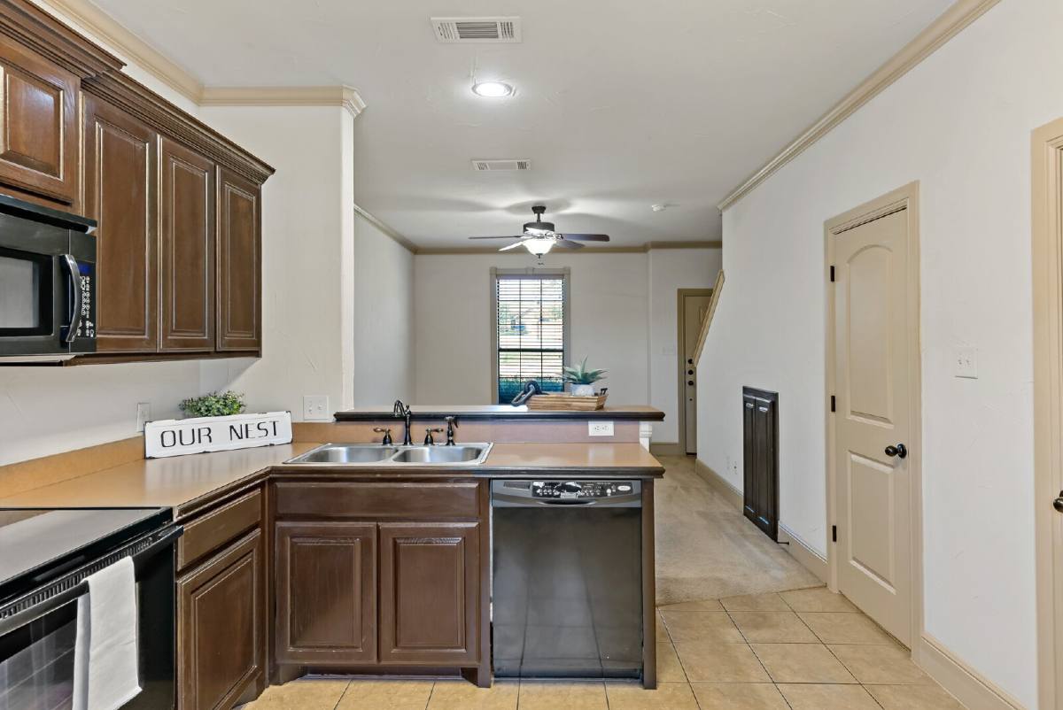 11118 Marion Rd #301, Sanger, TX 76266 - Condo for Rent - Image 13