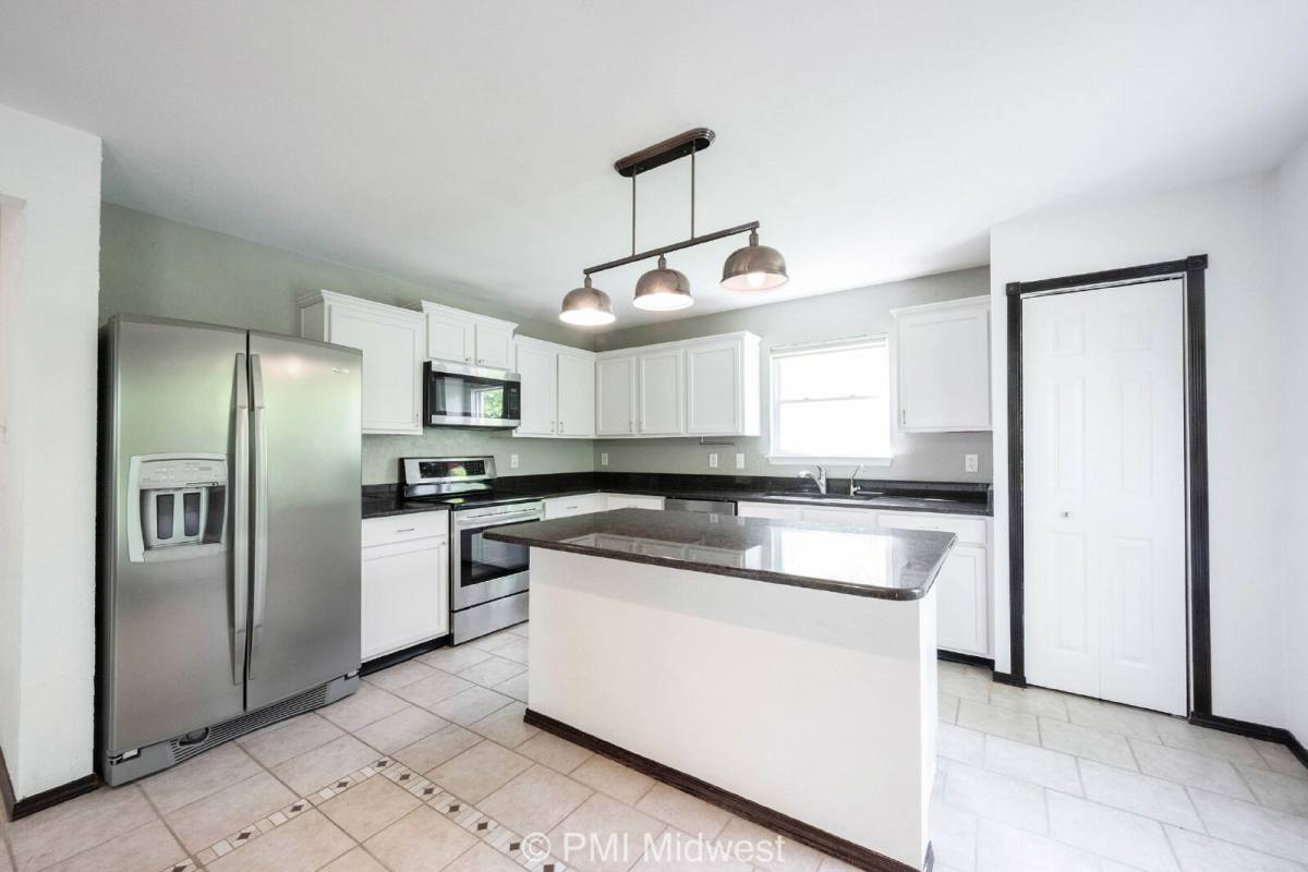 6114 Amber Valley Lane, Indianapolis, IN 46237 - House for Rent - Image 10