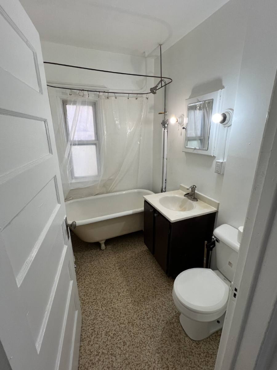 2820 W 3rd St in Duluth, MN | 1 Bed 1 Bath Apartment for Rent ...