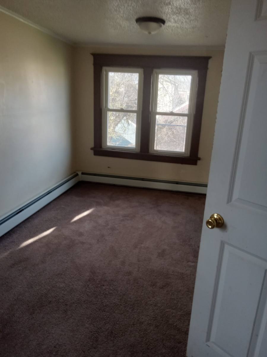 119 3rd St S #2 in Virginia, MN | 3 Beds 1 Bath Townhouse for Rent ...