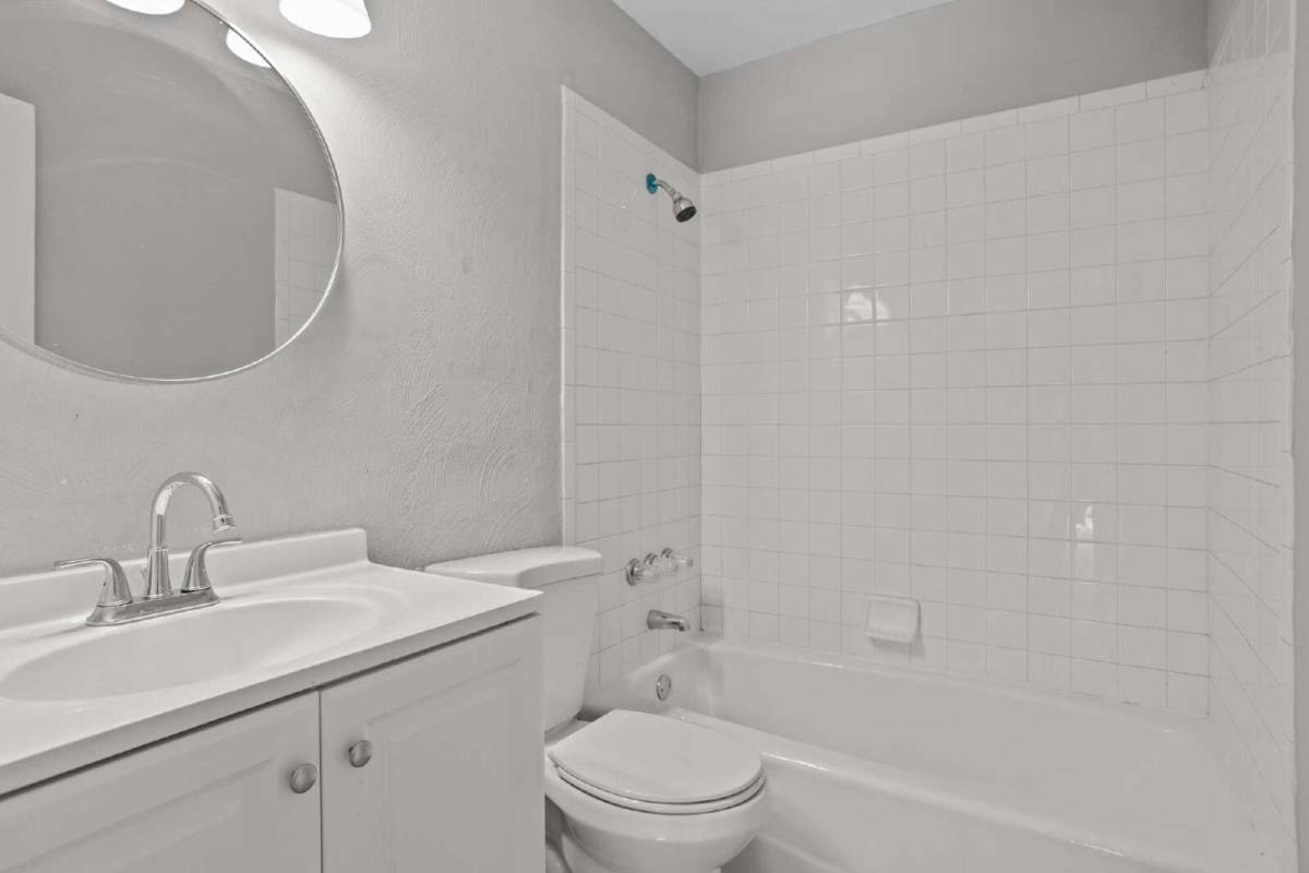 9632 12 Bay St #10, Norfolk, VA 23518 - Apartment for Rent - Image 12
