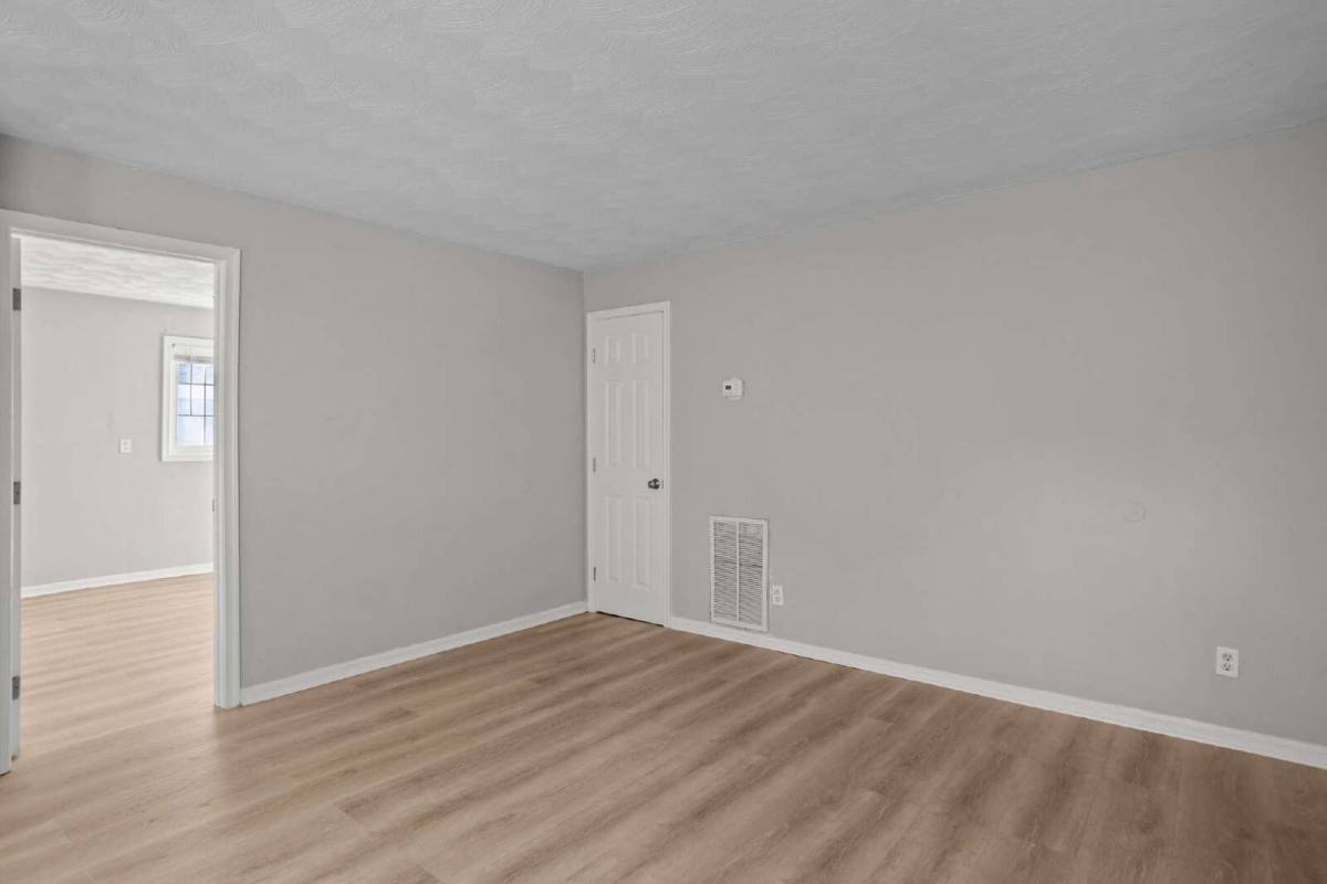 9632 12 Bay St #10, Norfolk, VA 23518 - Apartment for Rent - Image 5