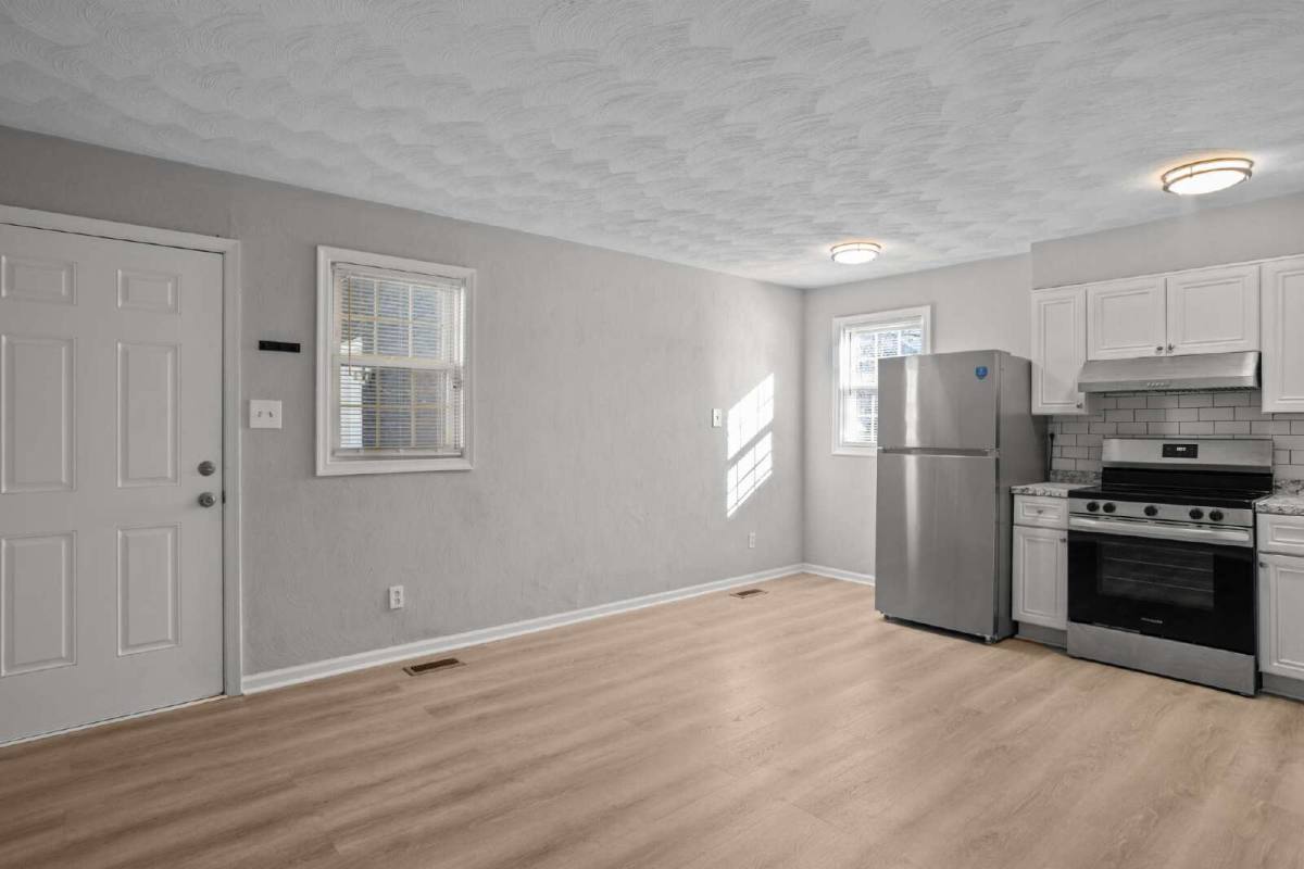 9632 12 Bay St #10, Norfolk, VA 23518 - Apartment for Rent - Image 3