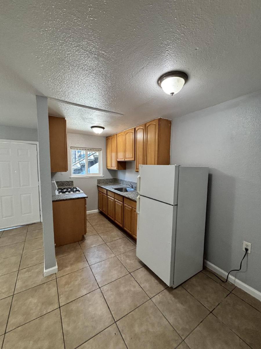 739 Dixieanne Ave #27, Sacramento, CA 95815 - Apartment for Rent - Image 3