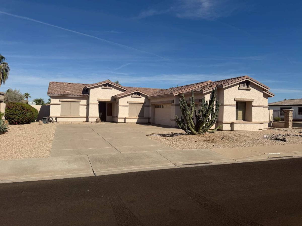 House for rent at 21190 E Alyssa Rd, Queen Creek, AZ 85142