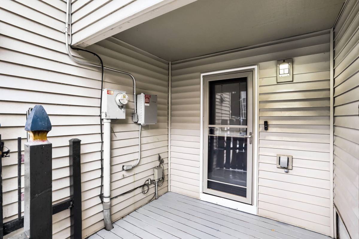 10324 NE Fargo St, Portland, OR 97220 - Townhouse for Rent - Image 15