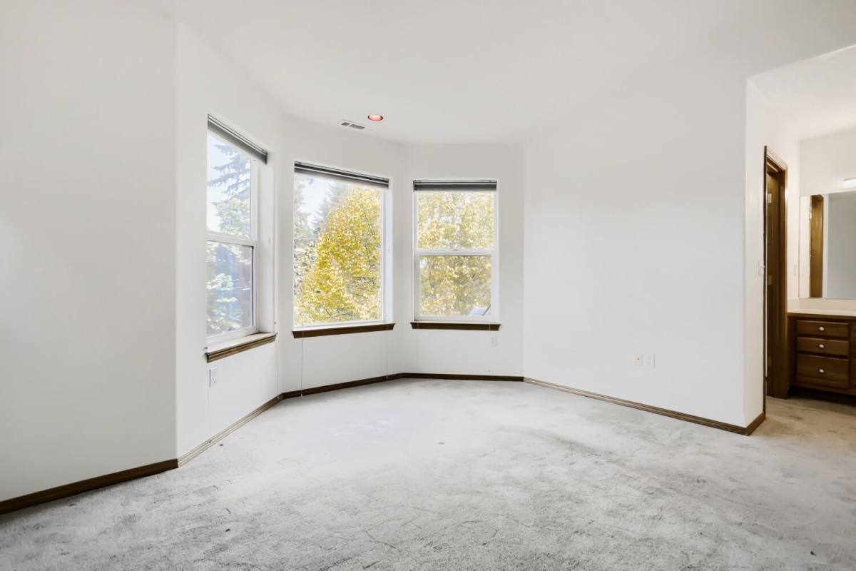 10324 NE Fargo St, Portland, OR 97220 - Townhouse for Rent - Image 7