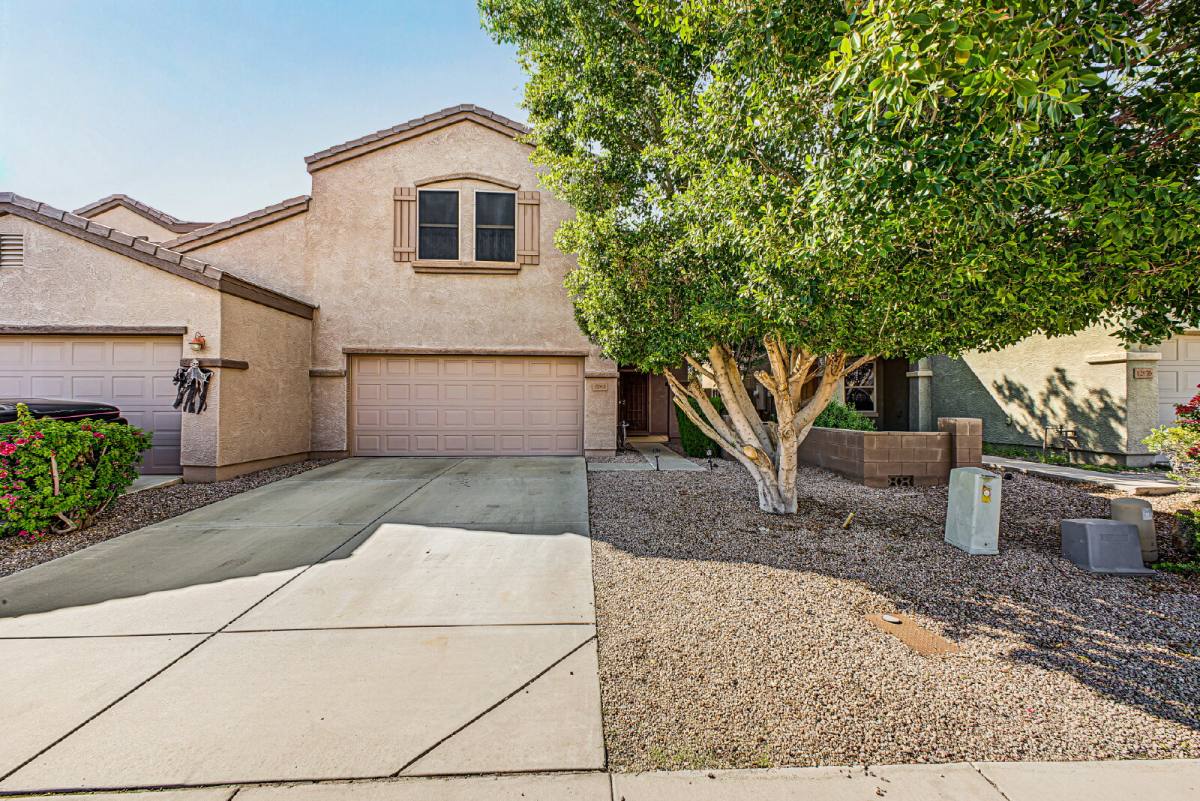 Townhouse for rent at 12962 N 88th Lane, Peoria, AZ 85381
