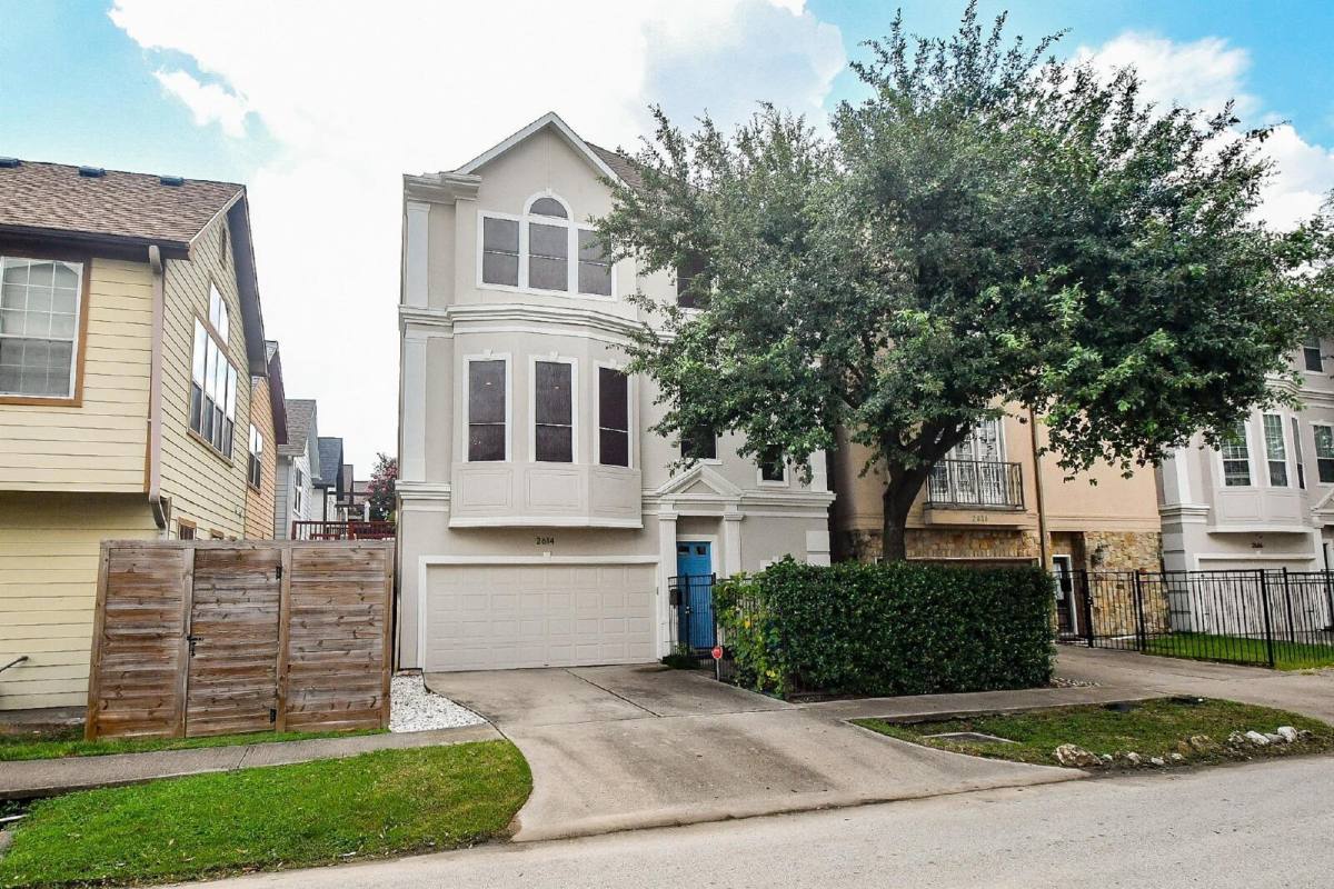 2614 Maxroy St, Houston, TX 77007 - House for Rent - Image 2