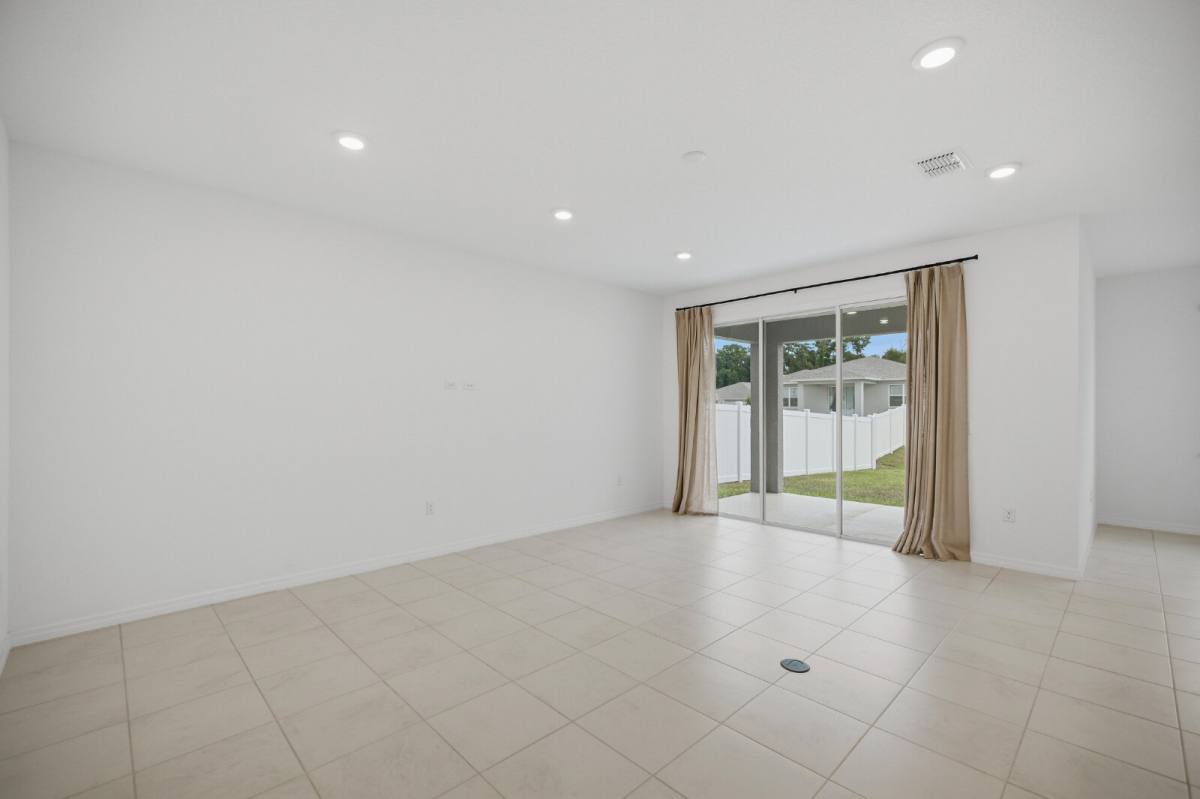 7118 SW 57th Lane, Ocala, FL 34474 - House for Rent - Image 4