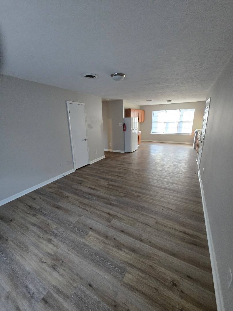 609 Old Humboldt Rd, Jackson, TN 38305 - Apartment for Rent - Image 2