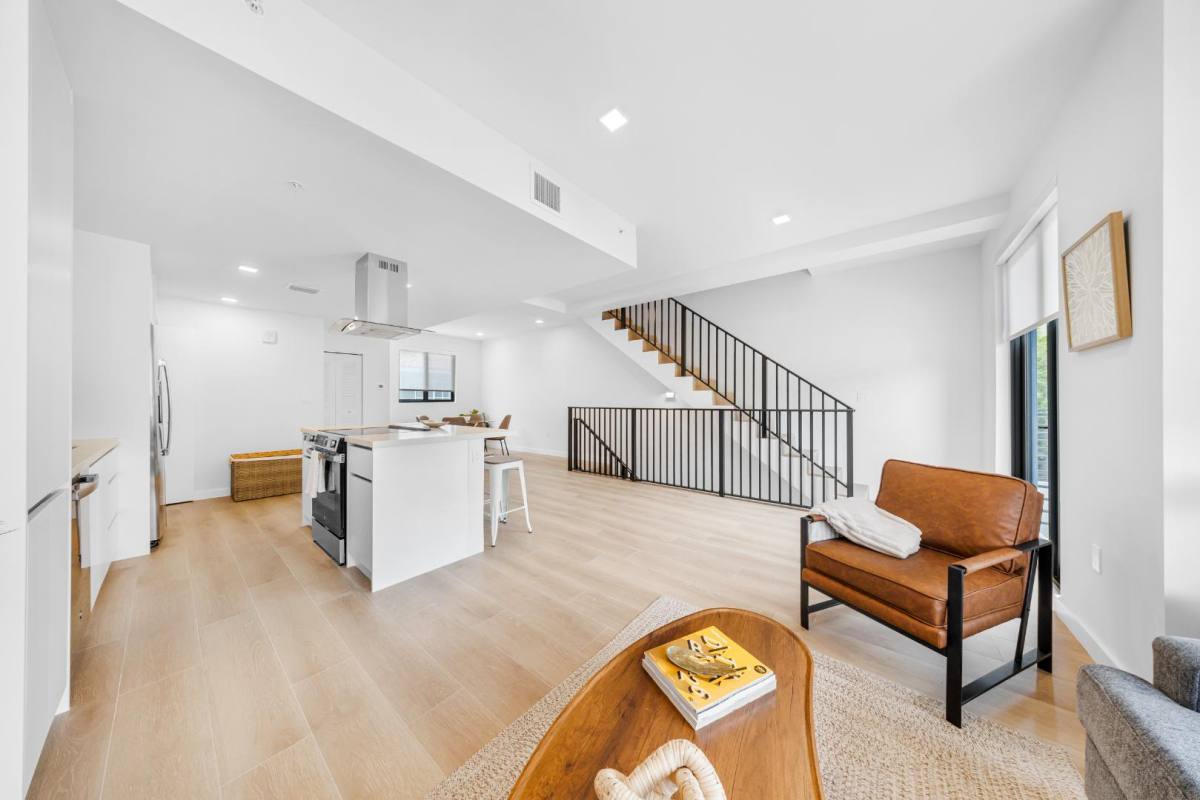 1376 SW 4th St #405C, Miami, FL 33135 - Townhouse for Rent - Image 18