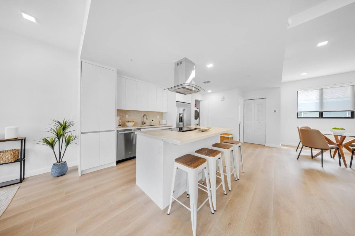 1376 SW 4th St #405C, Miami, FL 33135 - Townhouse for Rent - Image 15