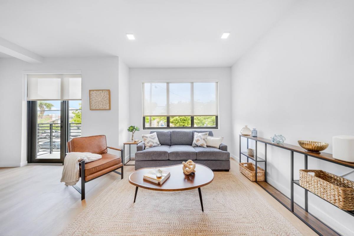 1376 SW 4th St #405C, Miami, FL 33135 - Townhouse for Rent - Image 19