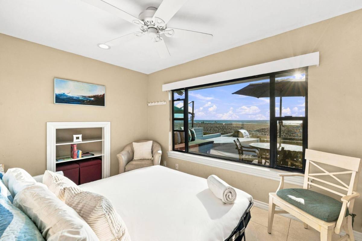 2845 Ocean Front Walk, San Diego, CA 92109 - Apartment for Rent - Image 3