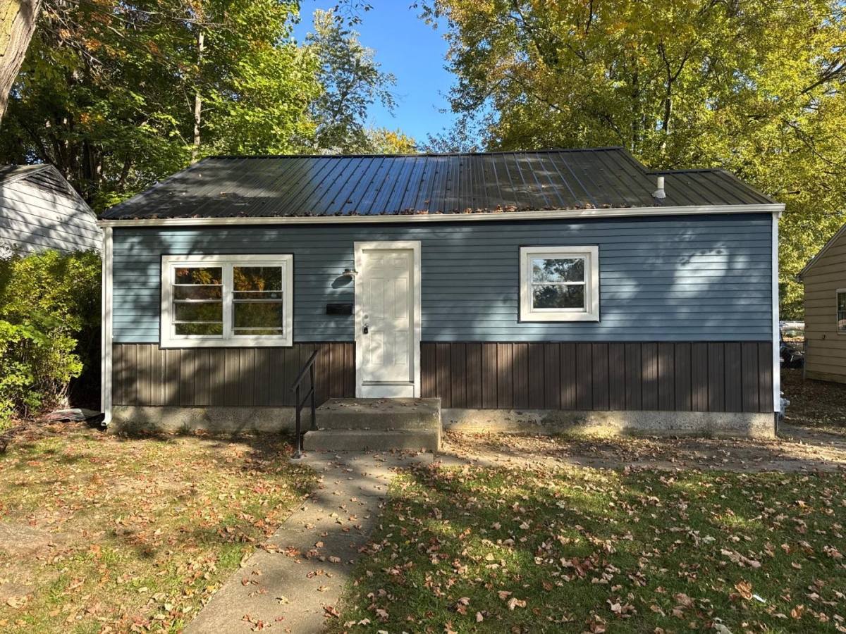 House for rent at 4537 Gaywood Dr, Fort Wayne, IN 46806