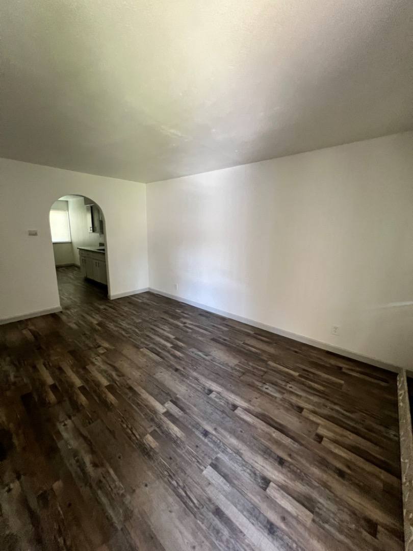 5157-5171 E Hedges Ave #5157-202, Fresno, CA 93727 - Apartment for Rent