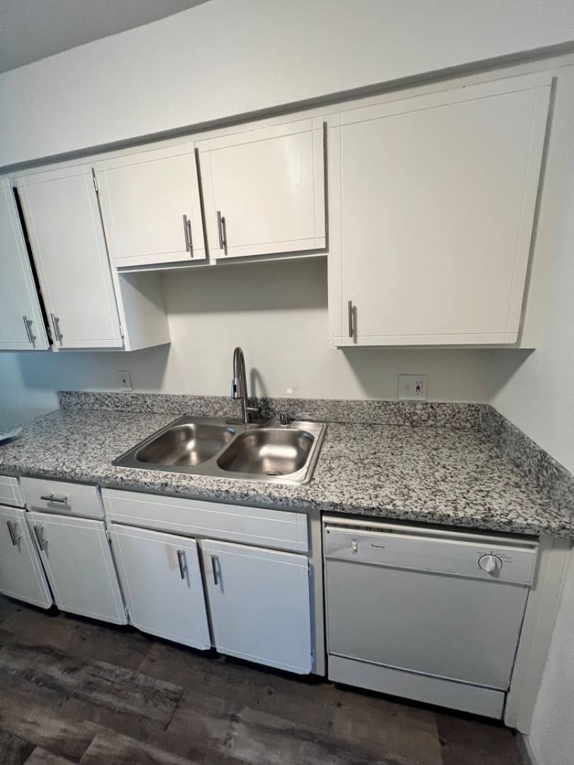 5157-5171 E Hedges Ave #5157-202, Fresno, CA 93727 - Apartment for Rent - Image 7