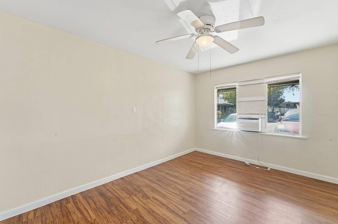 139 W 18th St #5, Merced, CA 95340 - Apartment for Rent - Image 11