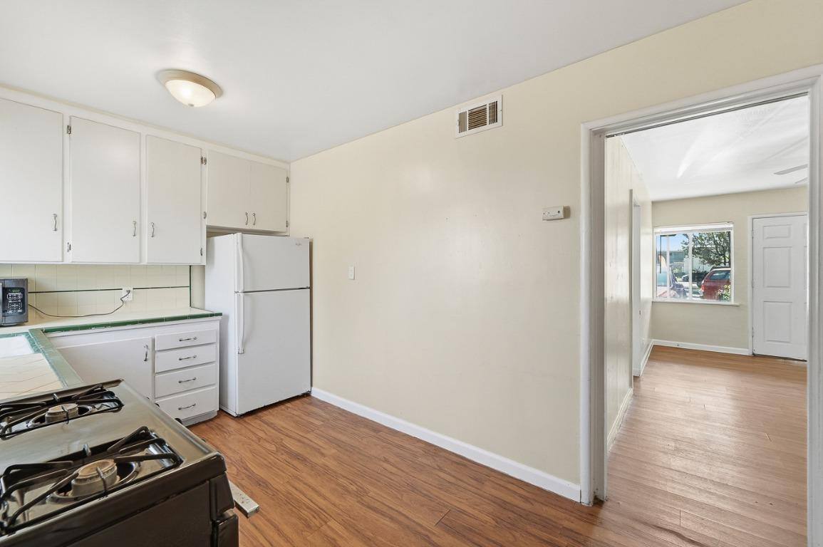 139 W 18th St #5, Merced, CA 95340 - Apartment for Rent - Image 10