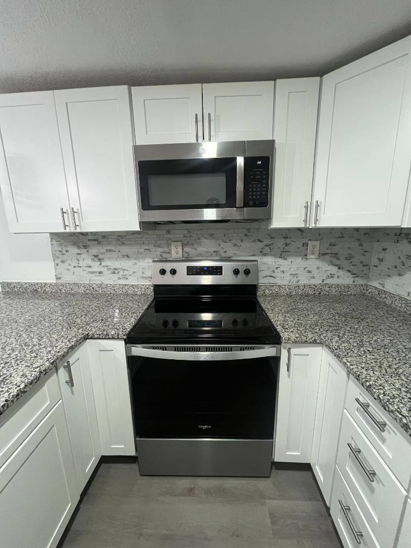 805 N Eustis St #B, Eustis, FL 32726 - Apartment for Rent - Image 3