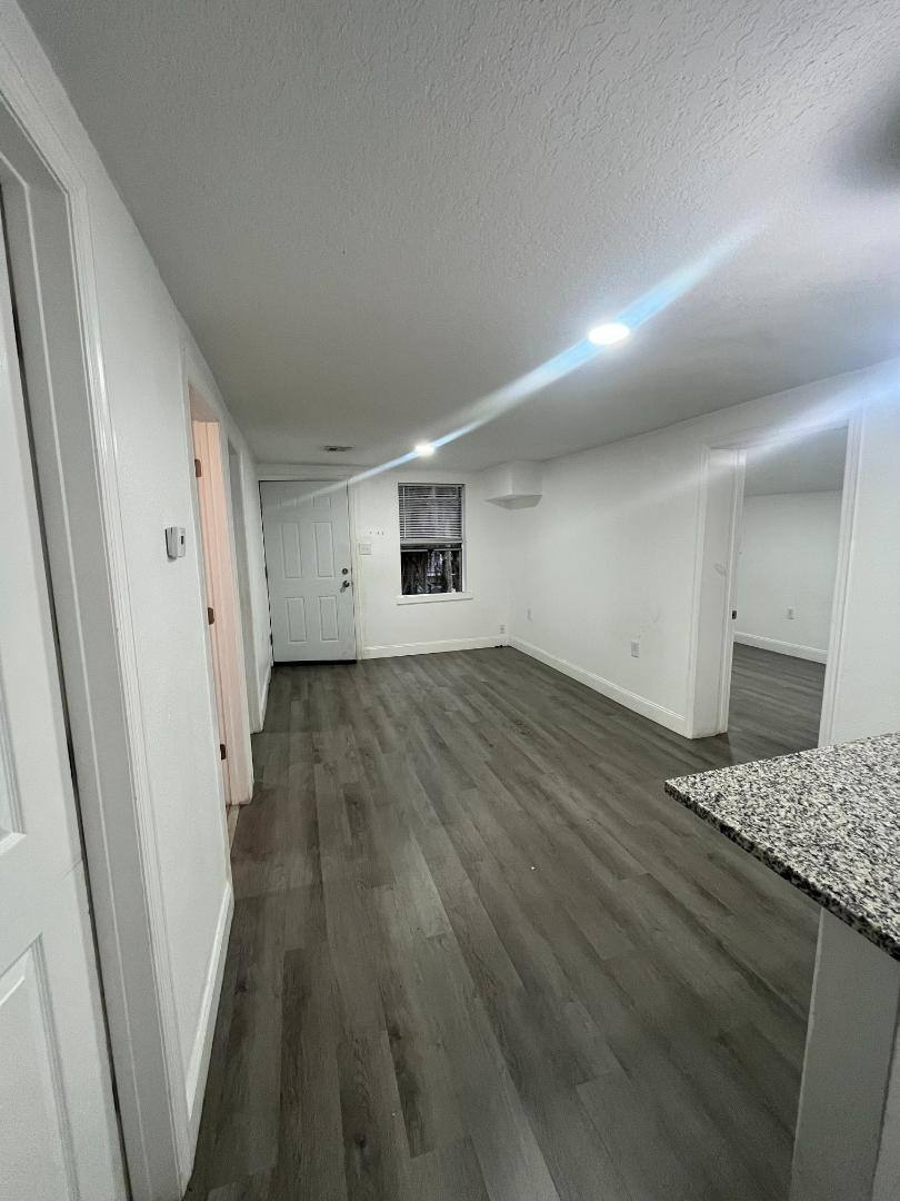 805 N Eustis St #B, Eustis, FL 32726 - Apartment for Rent - Image 8