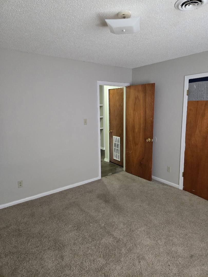 37 River Oaks Dr #C, Jackson, TN 38305 - Apartment for Rent - Image 2