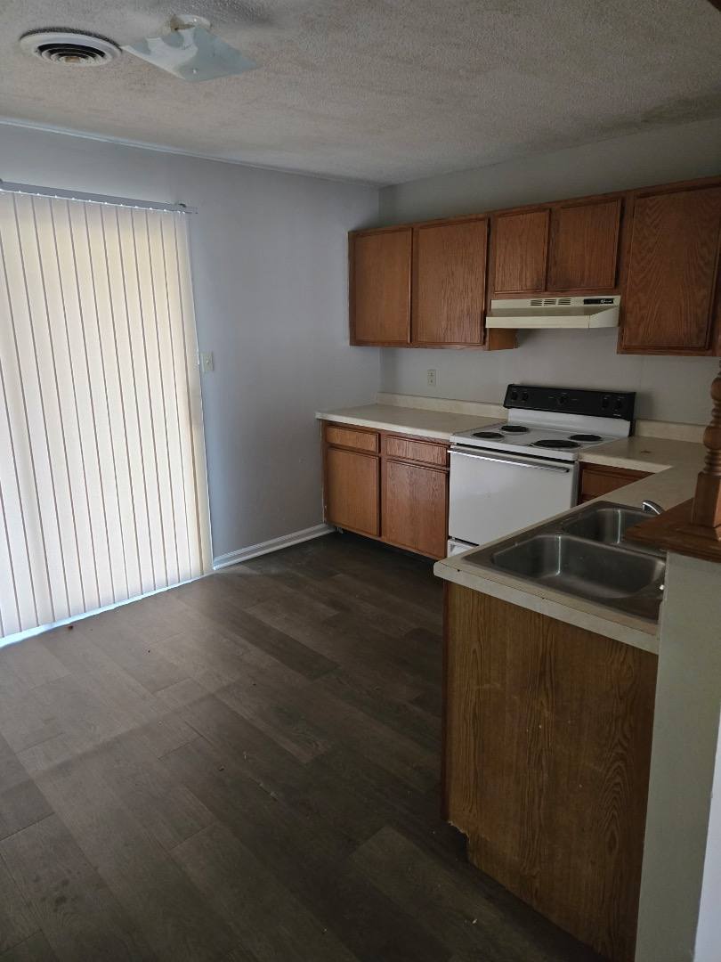37 River Oaks Dr #C, Jackson, TN 38305 - Apartment for Rent - Image 7