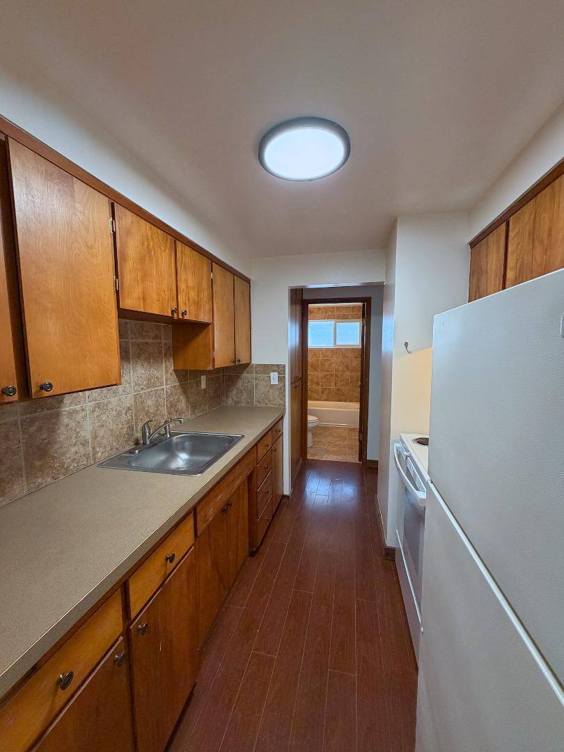 808 Ryan Ave #1, Sumner, WA 98390 - Apartment for Rent - Image 3
