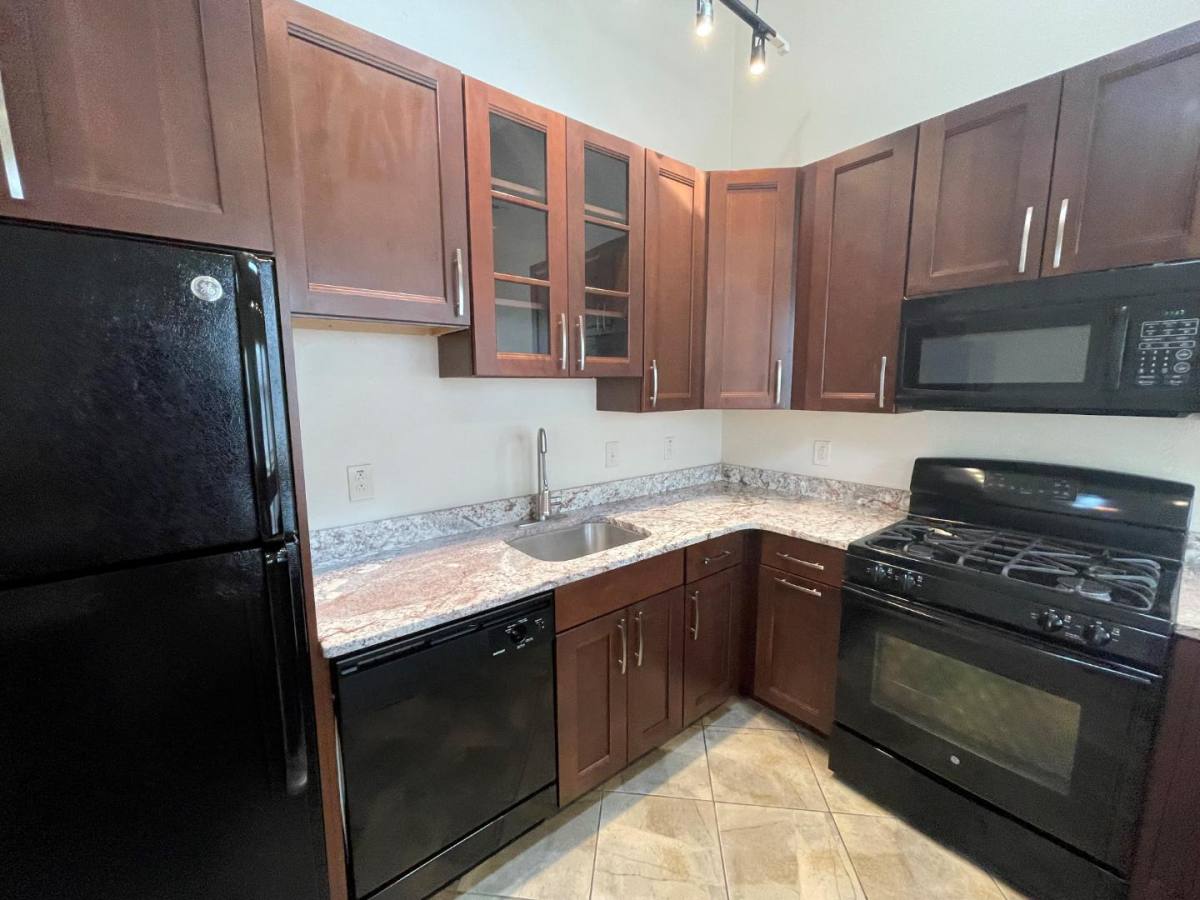Apartment for rent at 3223 Kennett Square #1, Pittsburgh, PA 15213