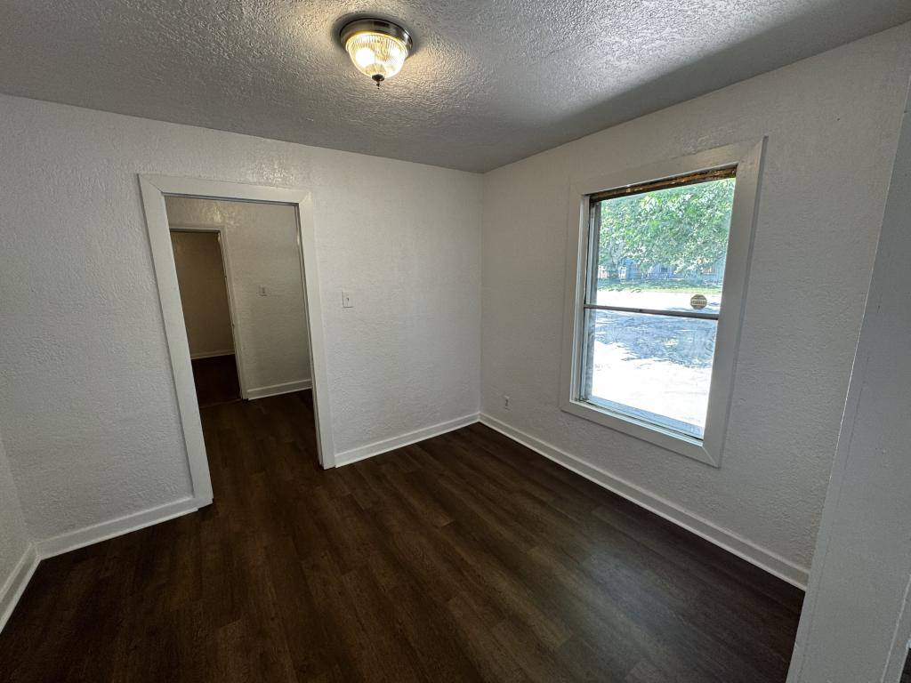 2313 B St NE, Miami, OK 74354 - House for Rent - Image 3