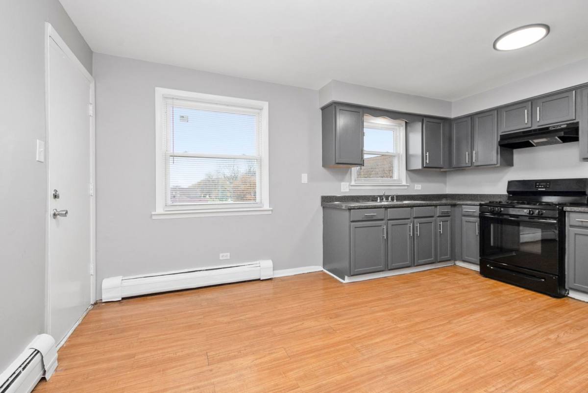 7906 S Wabash Ave, Chicago, IL 60619 - Apartment for Rent - Image 5