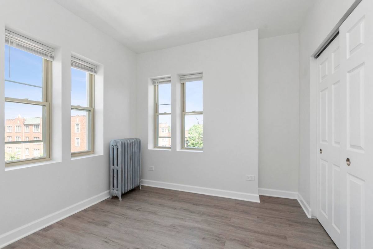 8205 S Paulina St, Chicago, IL 60620 - Apartment for Rent - Image 3