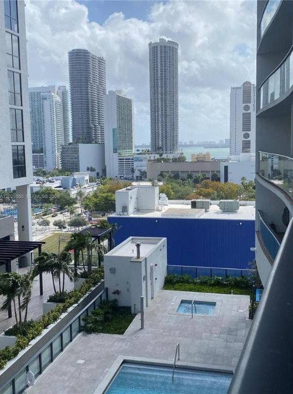 1600 NE 1st Ave, Miami, FL 33132 - Apartment for Rent - Image 3