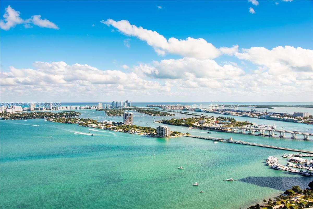 2020 N Bayshore Dr, Miami, FL 33137 - Apartment for Rent - Image 6