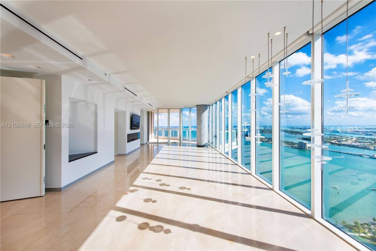 2020 N Bayshore Dr, Miami, FL 33137 - Apartment for Rent - Image 4