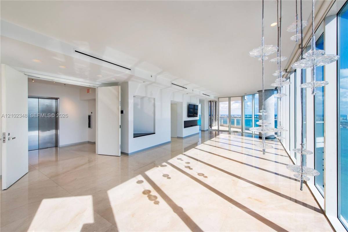 2020 N Bayshore Dr, Miami, FL 33137 - Apartment for Rent - Image 7
