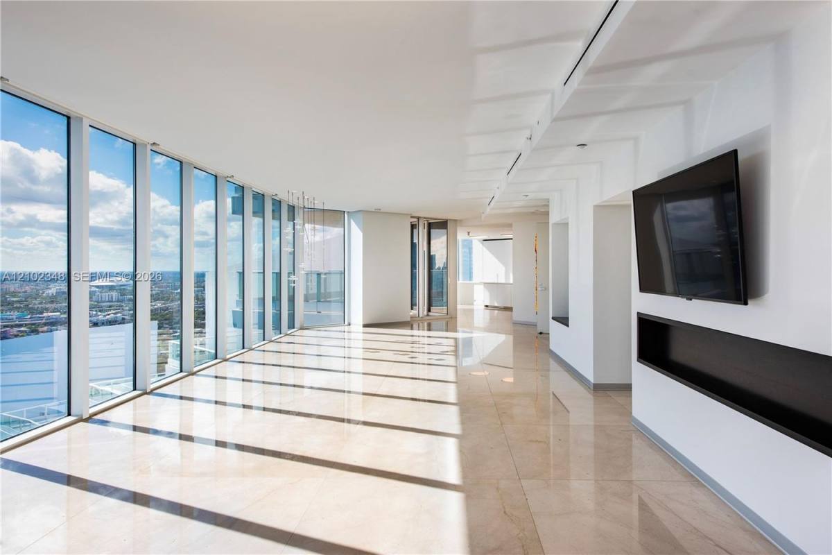 2020 N Bayshore Dr, Miami, FL 33137 - Apartment for Rent - Image 8